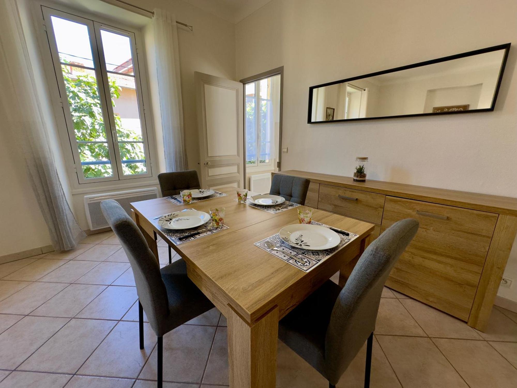 Soleil Et Confort - Moderne A Appartamento Nizza