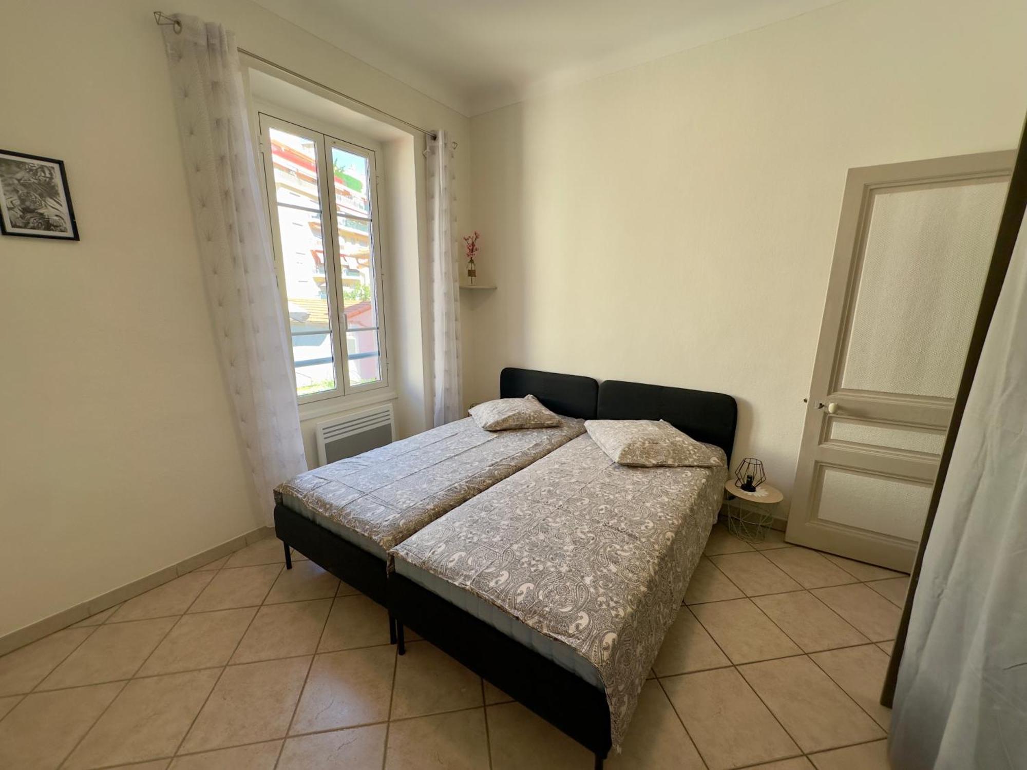 Soleil Et Confort - Moderne A Apartment *